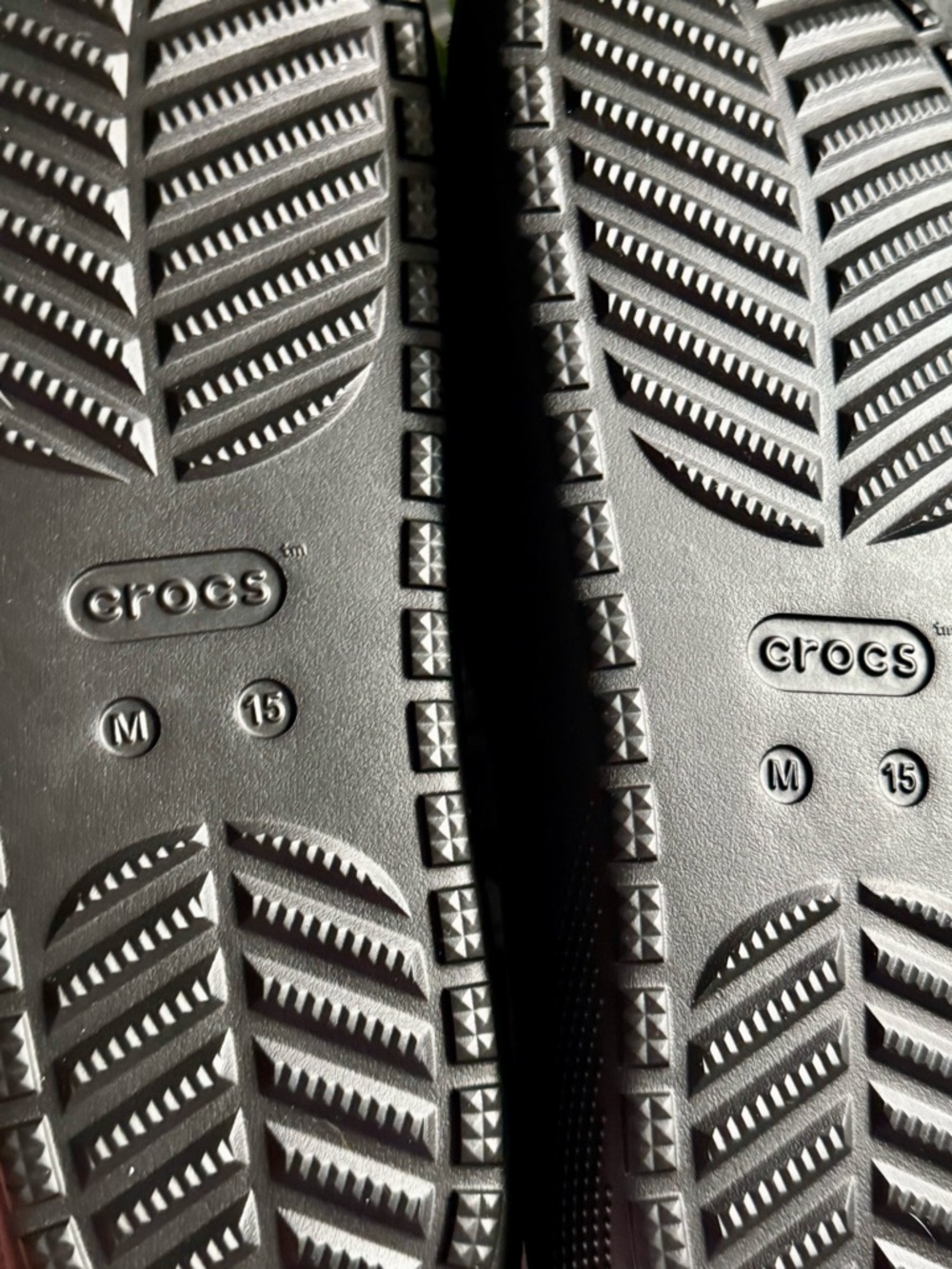 New Men’s Size 15 Saturday Slider CROCS Black Sandals with Perforated Upper - Picture 12 of 13
